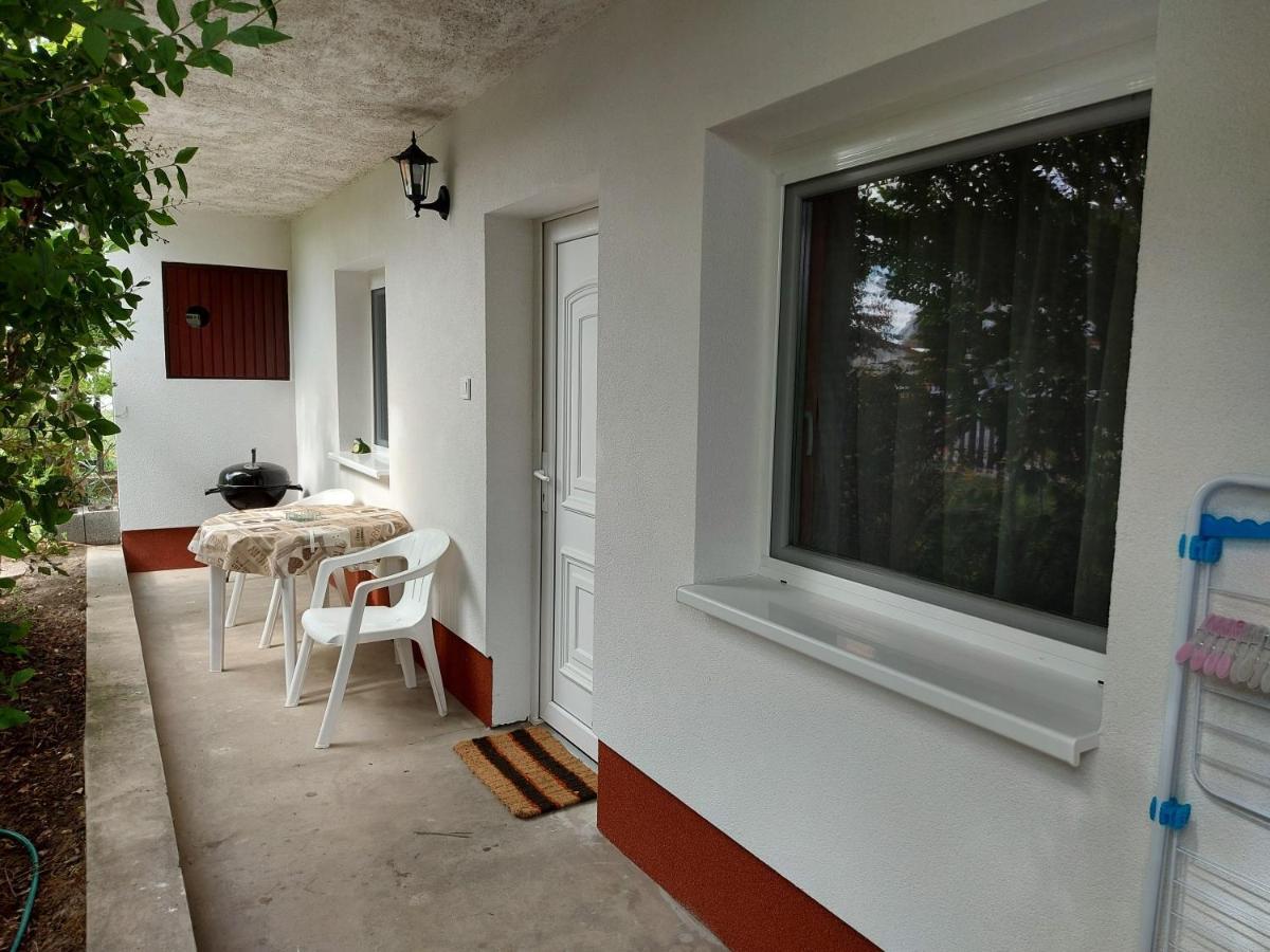 Nóra Apartman Balatonlelle Zewnętrze zdjęcie